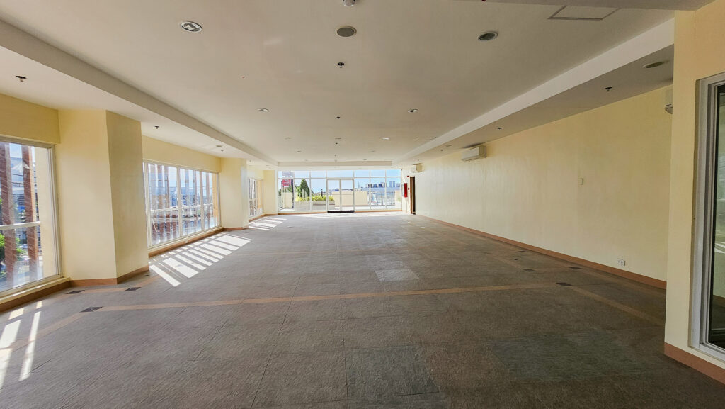 mrf - 3rd floor function room (resized)