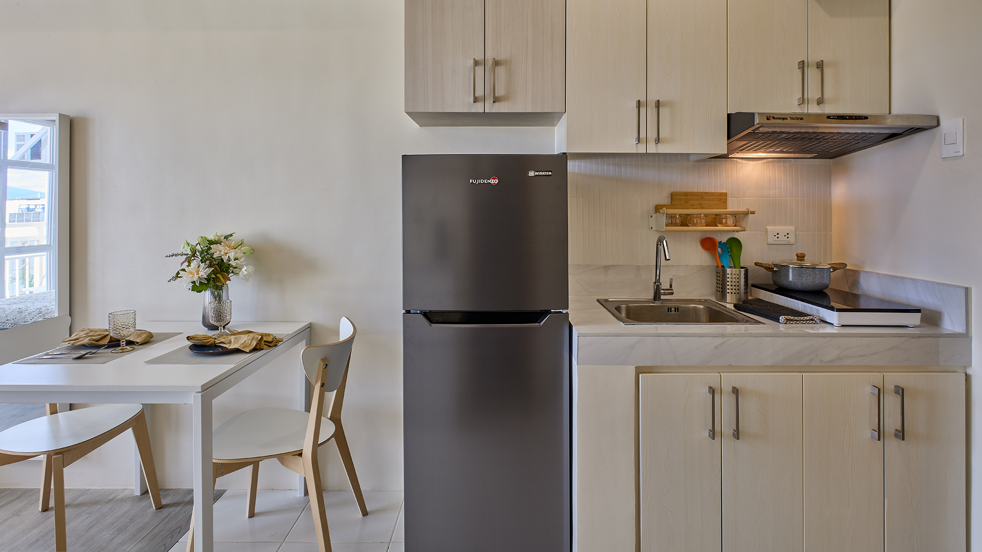 mrf - studio kitchen (resized)